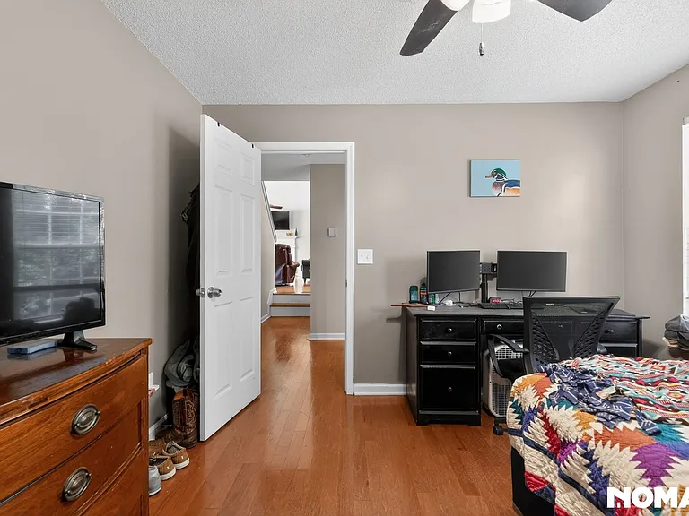 2226 Dresden Grn NW — Photo 17
