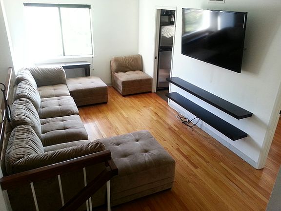 5th image of 1484 Corson St. Unit 5