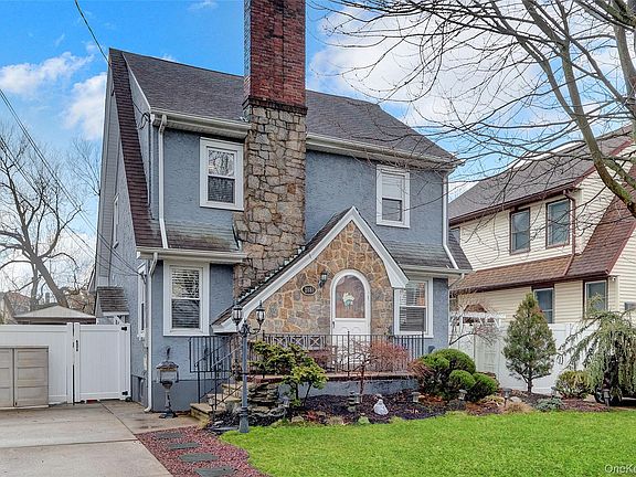 3rd image of 2889 Arnold Avenue