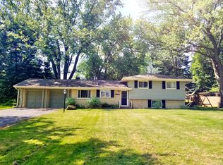 35W165 Crescent Dr, Dundee, IL 60118