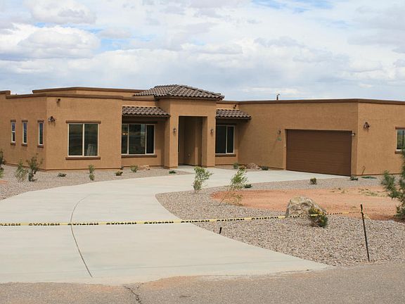 2nd image of 3035 W Conaway Cir