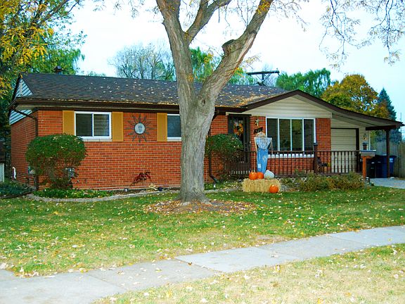 2nd image of 526 Filbert St