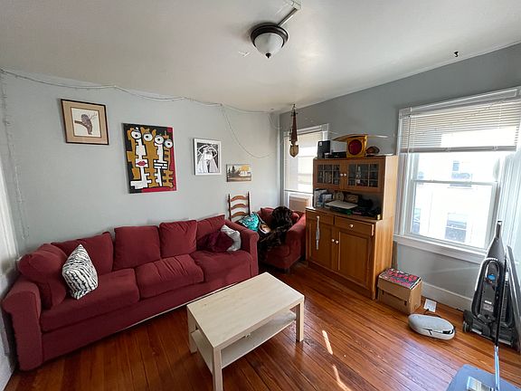 5th image of 27 Bishop St APT 2L