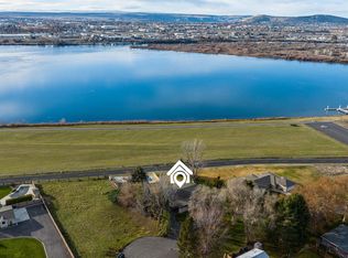 9308 Merrick Dr, Pasco, WA