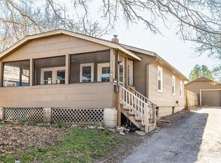 800 S Lake Dr, Independence, MO 64053