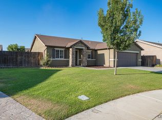5816 Fernside Ct, Bakersfield, CA 93313