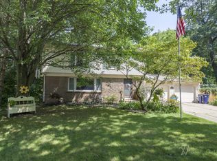 2112 Cherry Run Ct NW, Grand Rapids, MI 49504