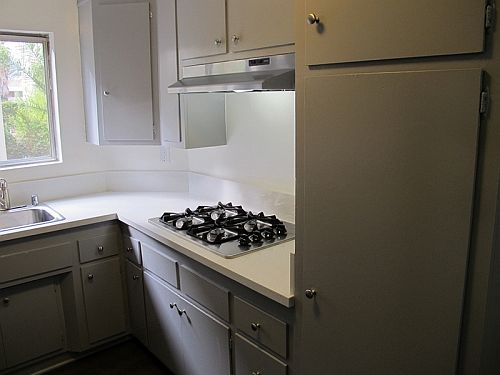 3rd image of 1411 N Sierra Bonita Ave APT 9