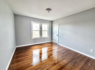 121 Lowden St FLOOR 1, Pawtucket, RI 02860