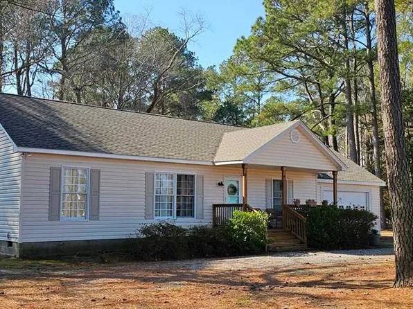 11365 Heron Dr, Machipongo, VA 23405