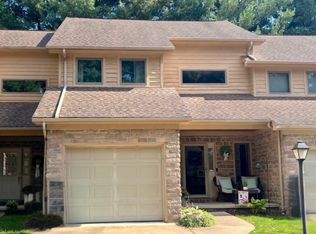 520 Oakdale Dr, Dover, OH