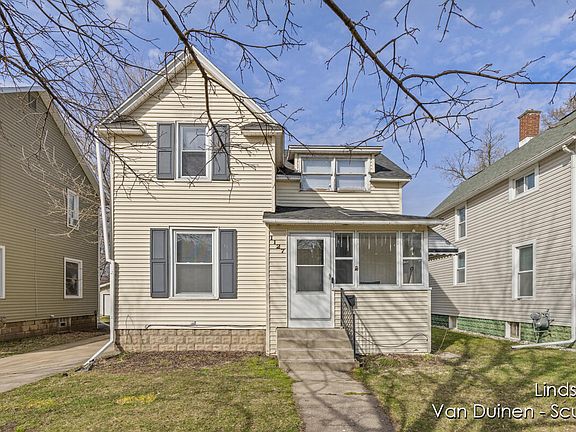 2nd image of 1127 Sibley St NW