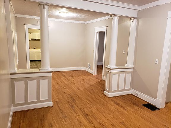 3rd image of 20 Schuele Ave