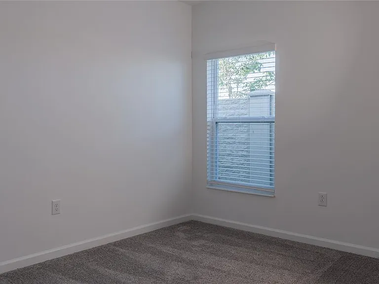 416 Adams Ale Pl — Photo 4