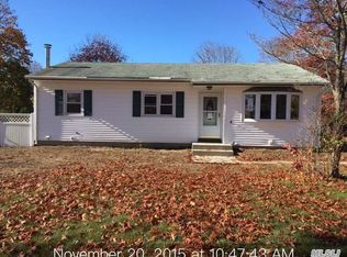 76 Concord Rd, Shirley, NY 11967