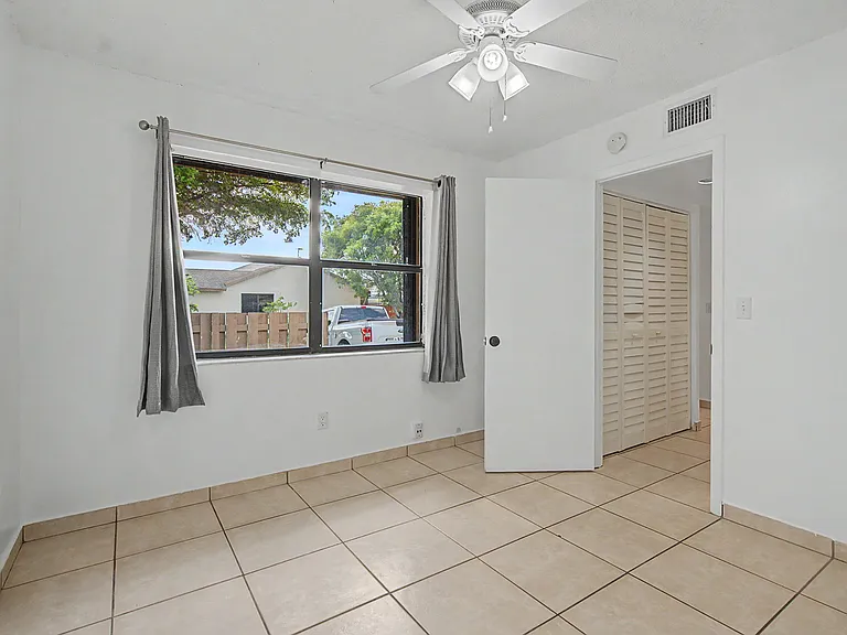 1650 Sandpiper Blvd — Photo 10
