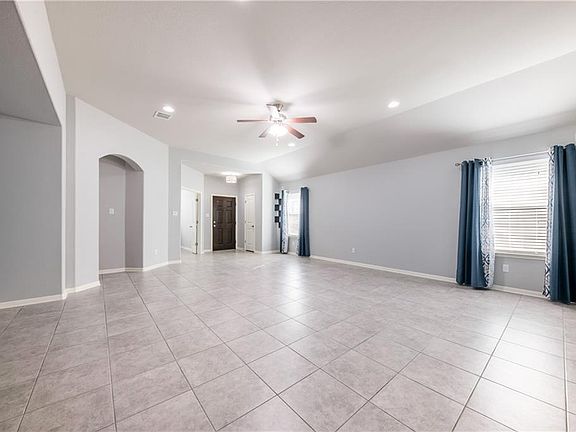 3rd image of 8242 Arezzo Dr