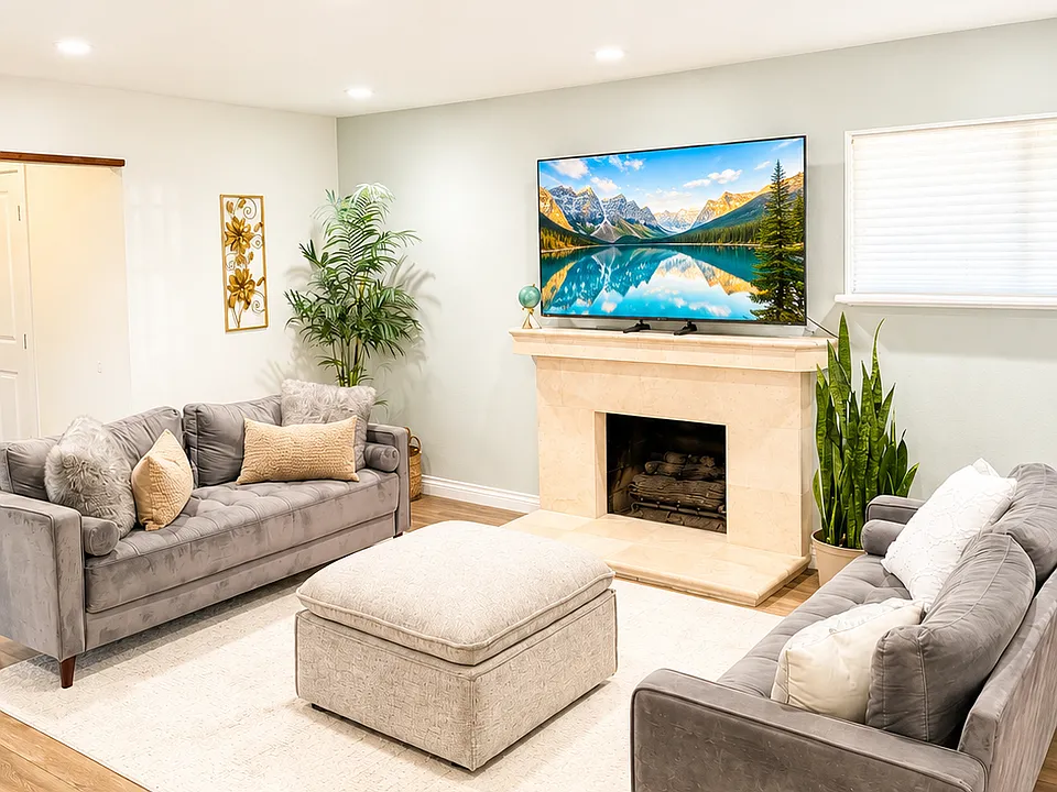 17575 Santa Paula Cir