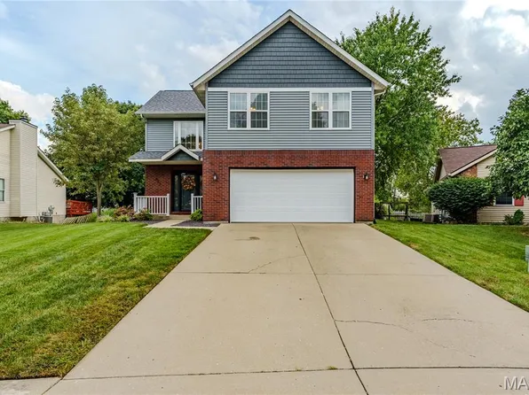 622 Rain Hollow Dr, O Fallon, IL 62269