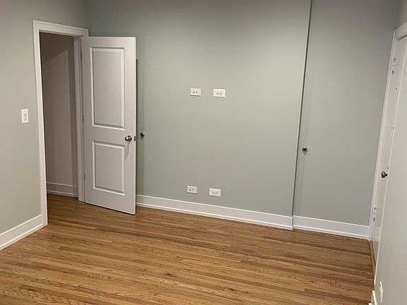 4th image of 514 W Cornelia Ave #217TT