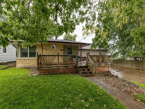 2nd image of 920 9th Ave