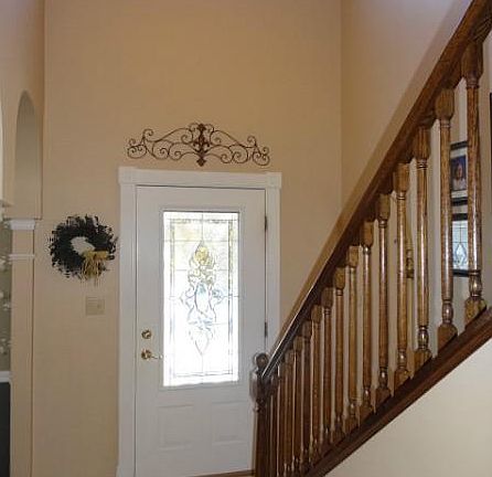 2nd image of 523 Grandshire Dr