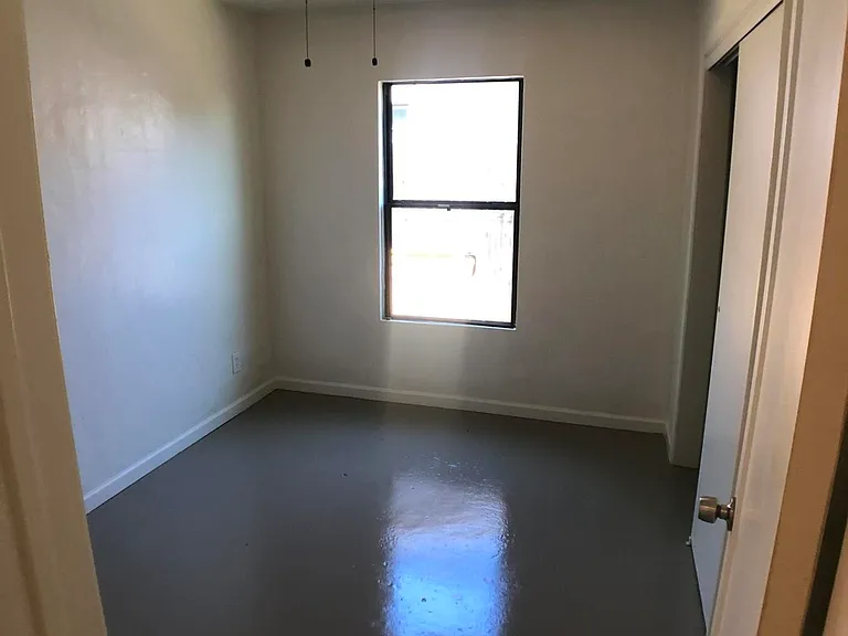 1440 E Edison St — Photo 11