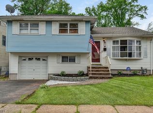 17 N Rahway Ave, Colonia, NJ 07067