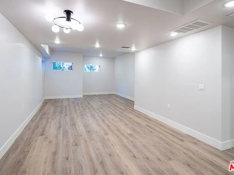 3672 Jasmine Ave #303 — Photo 17