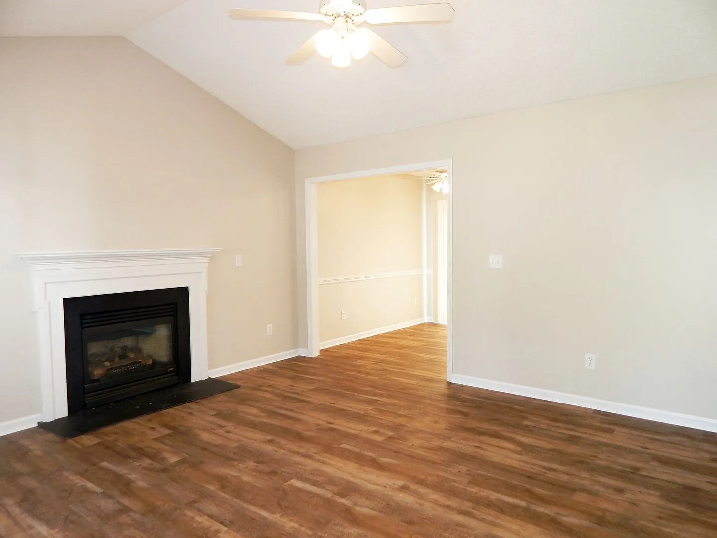 Ranch 3 bedroom, 2 bath home in Rock Hill — Photo 2