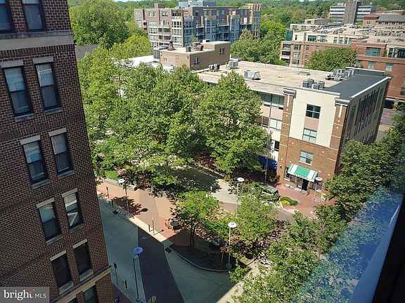 4th image of 444 W Broad St Unit 722