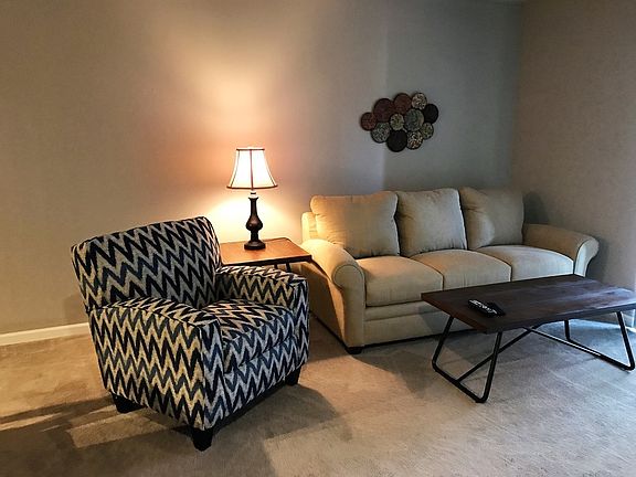 3rd image of 5335 S 118th Ct APT 108