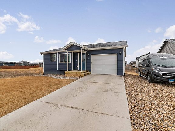 4th image of 656 Bomber Way