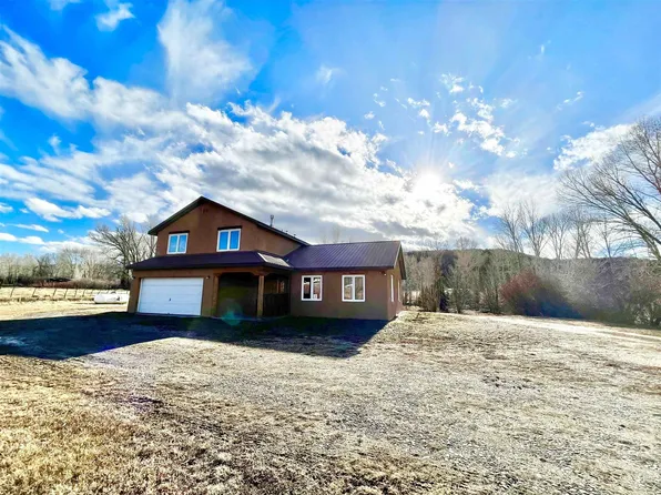 1249 State Highway 75 W, Penasco, NM 87553