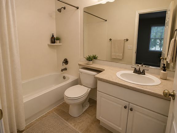 3rd image of 17712 NE 96th Way Unit 3