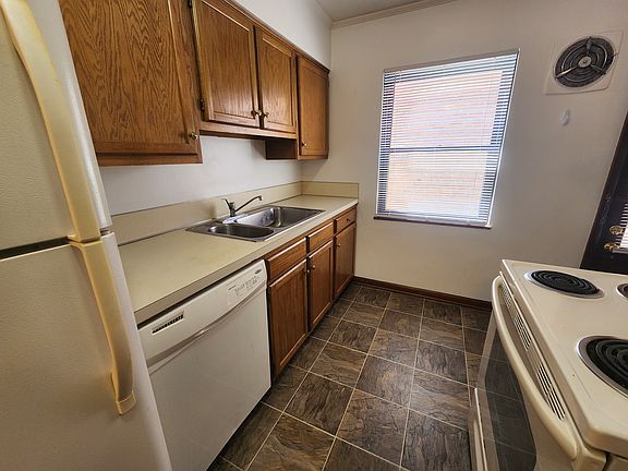 2nd image of 1523 King Ave #3