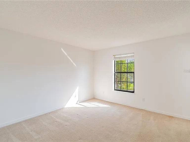 470 Canary Island Ct — Photo 37
