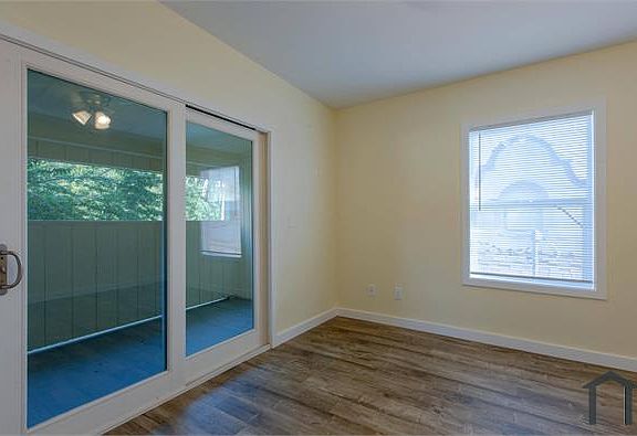 4th image of 121 S Gless St #121.5