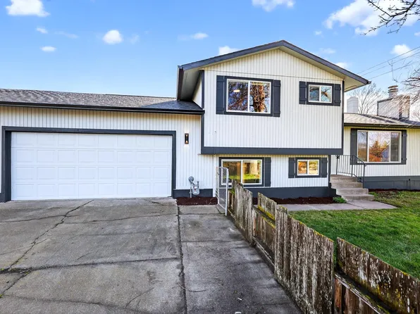 5204 N Chase Rd, Newman Lake, WA 99025