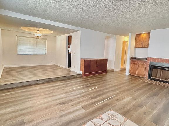 3rd image of 4207 Walnut Grove Ave APT B