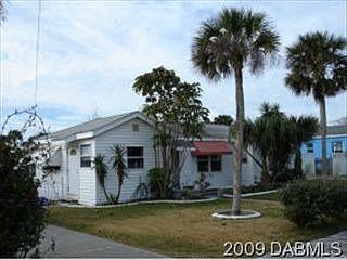 2nd image of 450 Golf Blvd
