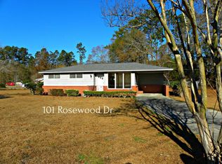 101 Rosewood Dr, Walterboro, SC 29488