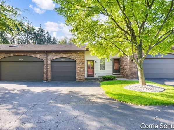3238 Arrowhead Arms Ct SW, Grandville, MI 49418