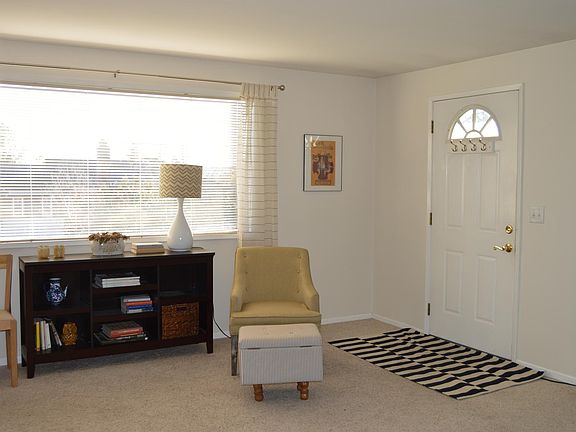 4th image of 6403 26th Ave NW