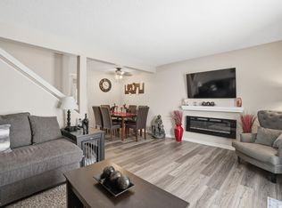 150 Woodborough Way NW, Edmonton, AB T5Y1N2