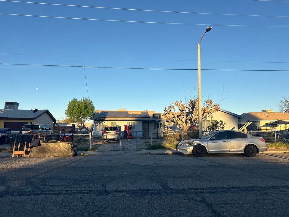 1st image of 401 N Carlton Ave