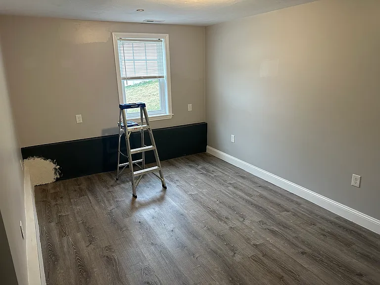 165 Lovell St #1 — Photo 8