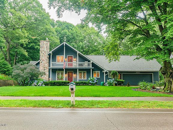 2nd image of 4100 N Lakeshore Dr