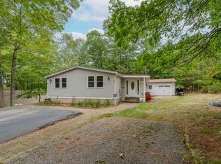 5 Neil Dr, Allenstown, NH 03275