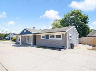 1010 Warwick Ave, Warwick, RI 02888